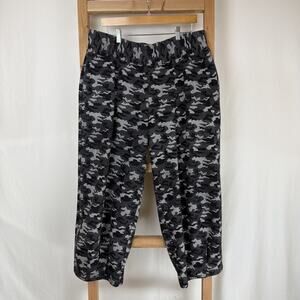 NWT Kleen Black/Gray Camo Barral Cropped Pant SIZE 1X #0813